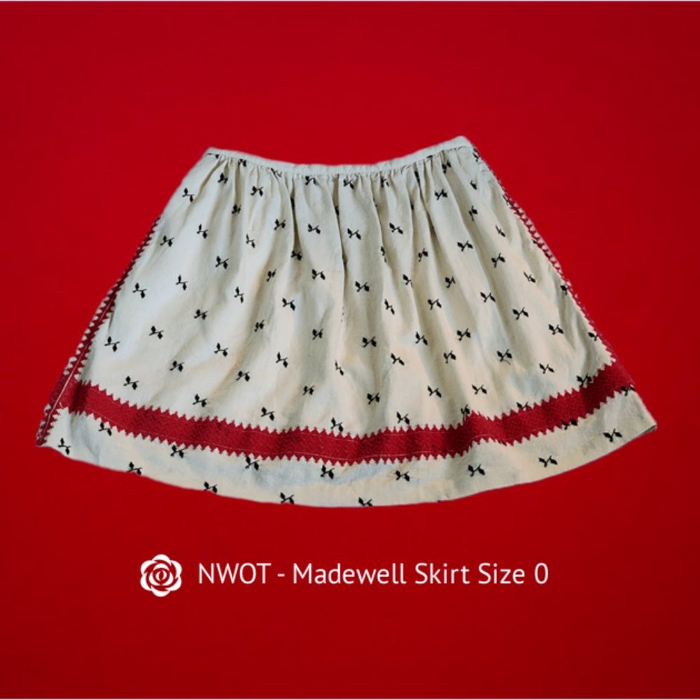 NWOT Madewell Emroidered Skirt - Size 0